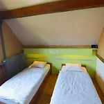 度假居 Comfortable With Sauna *