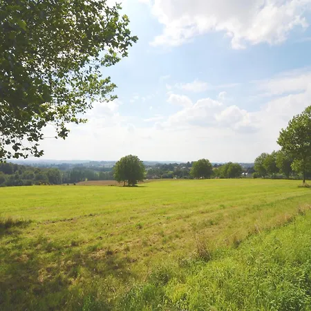 펜션 Comfortable With Sauna Flobecq