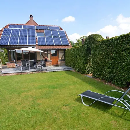 With A Broad View Over The Hilly Landscape Vakantiehuis *