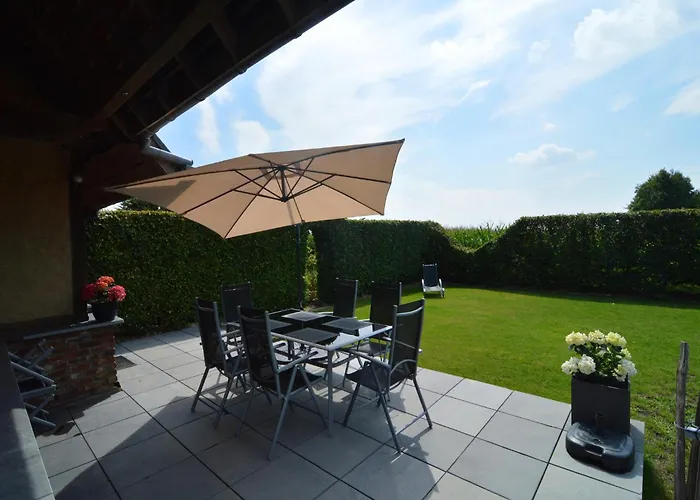 Casa de Férias Comfortable With Sauna Flobecq