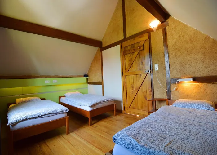 Comfortable With Sauna בית נופש Flobecq