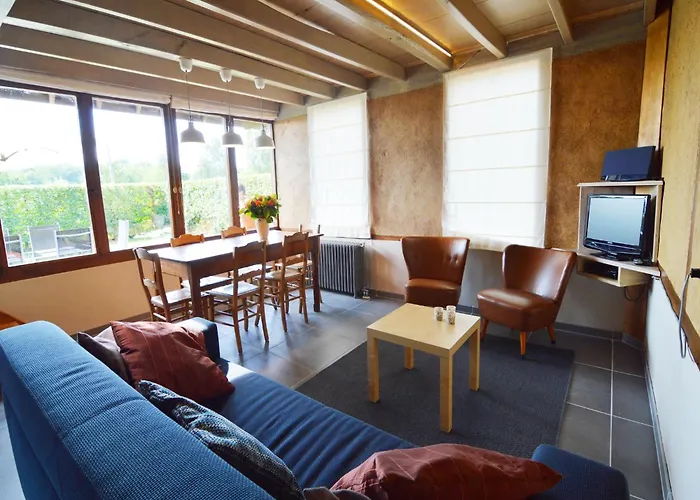 Casa de Férias Comfortable With Sauna Flobecq