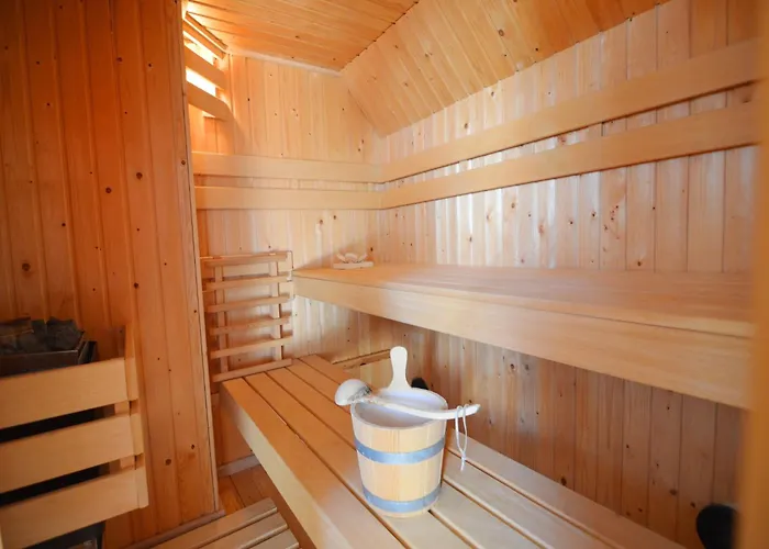 Casa de Férias Comfortable With Sauna Flobecq