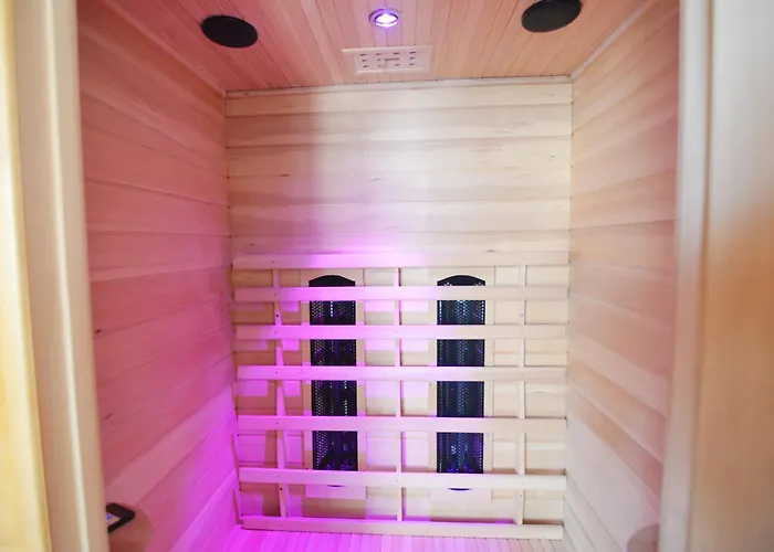 Comfortable With Sauna Flobecq